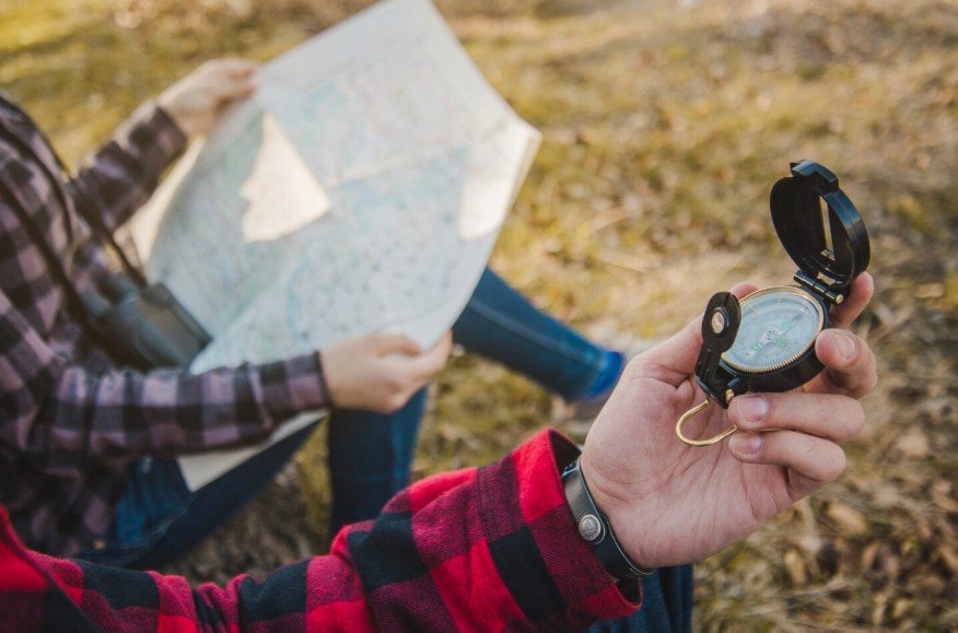How to Use a Compass: A Beginner’s Guide to Navigation How to Use a Compass